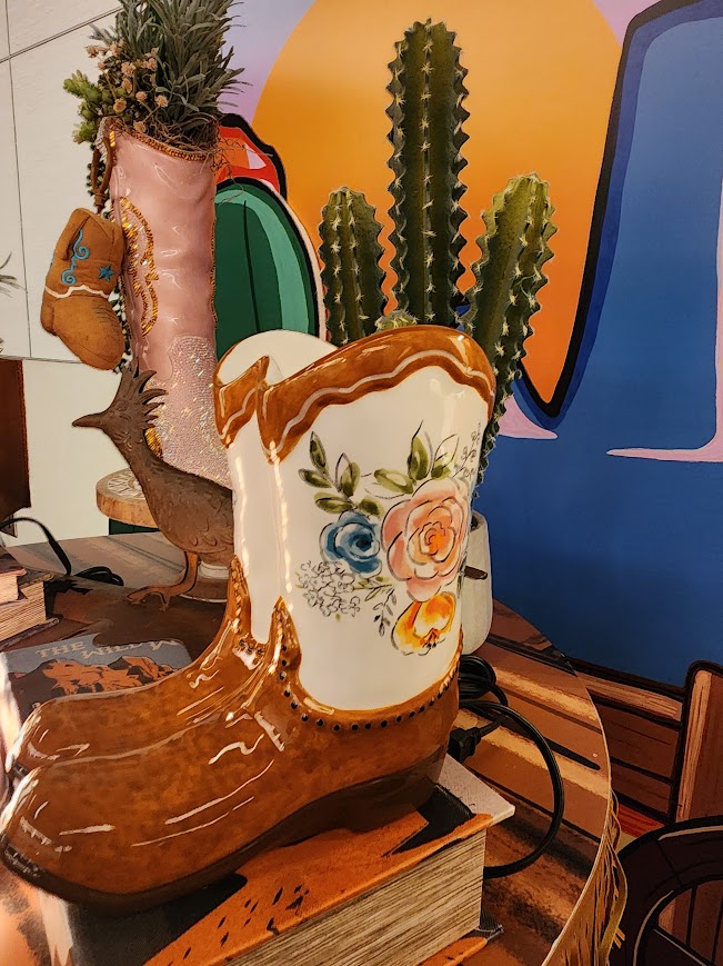 Boot Scootin' scentsy warmer