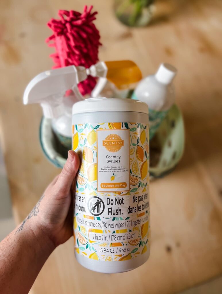 Scentsy Swipes in the scent Squeeze the Day