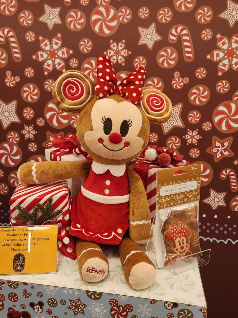 Disney Minnie Mouse Gingerbread Scentsy Buddy