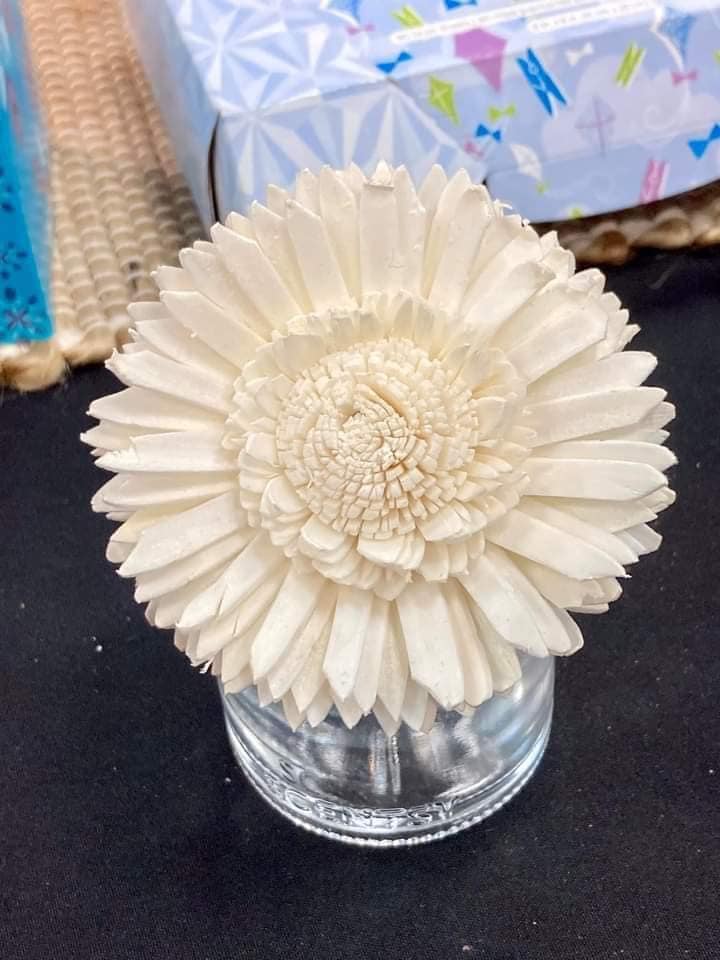 Scentsy Fragrance Flower in Dainty Daisy