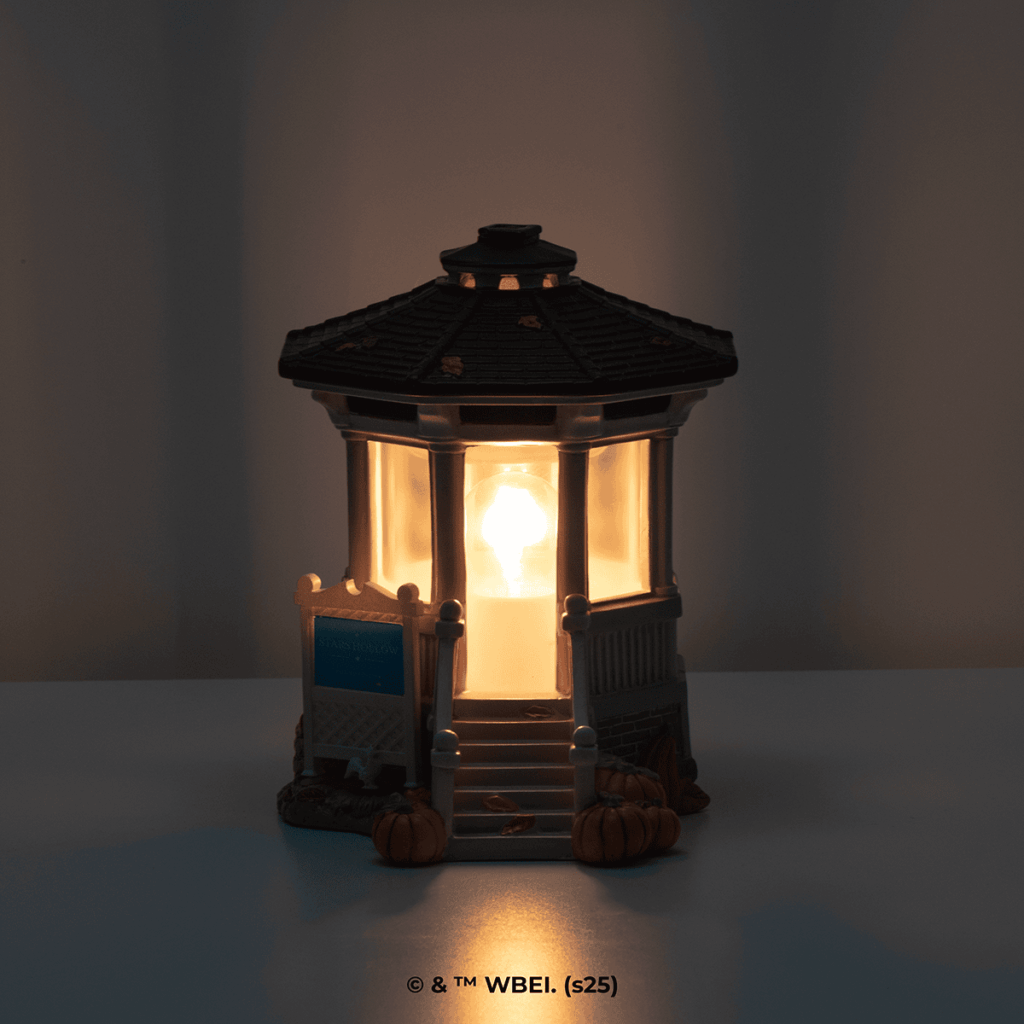 Stars Hollow gazebo warmers in the dark