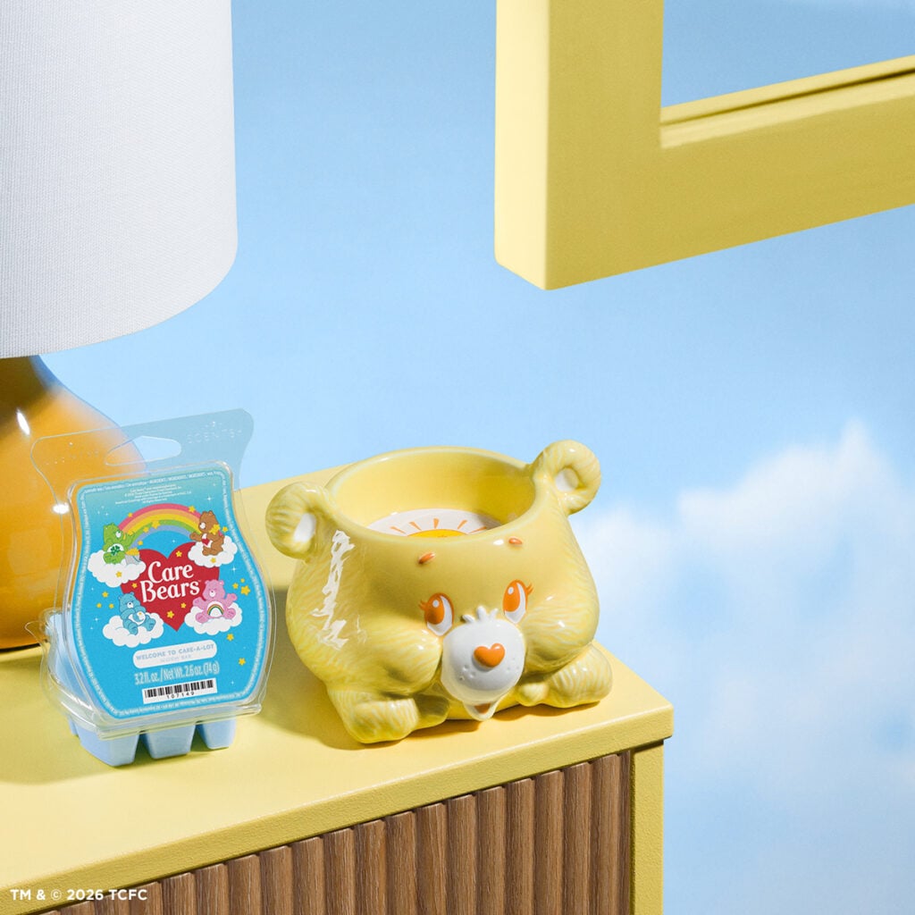 Scentsy Care Bears Funshine Bear Warmer with the Welcome to Care-a-Lot Scentsy Bar