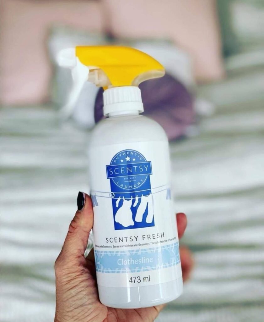Bottle of Scentsy Fresh in the Clothesline fragrance for refreshing fabrics, upholstery and other soft surfaces.