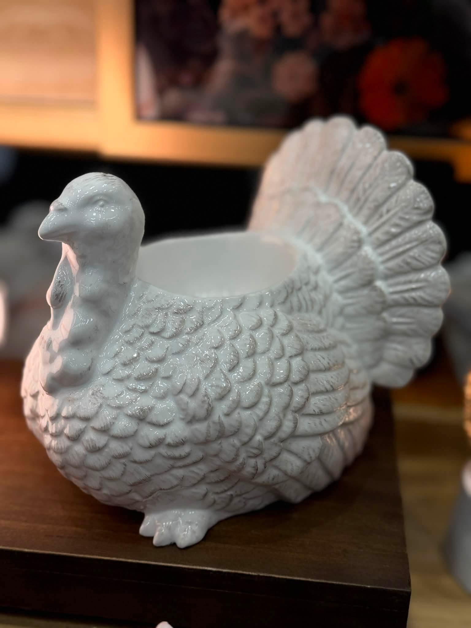 White turkey-shaped Scentsy Warmer, Feathered Friends, with detailed feathers and a glossy ceramic finish.