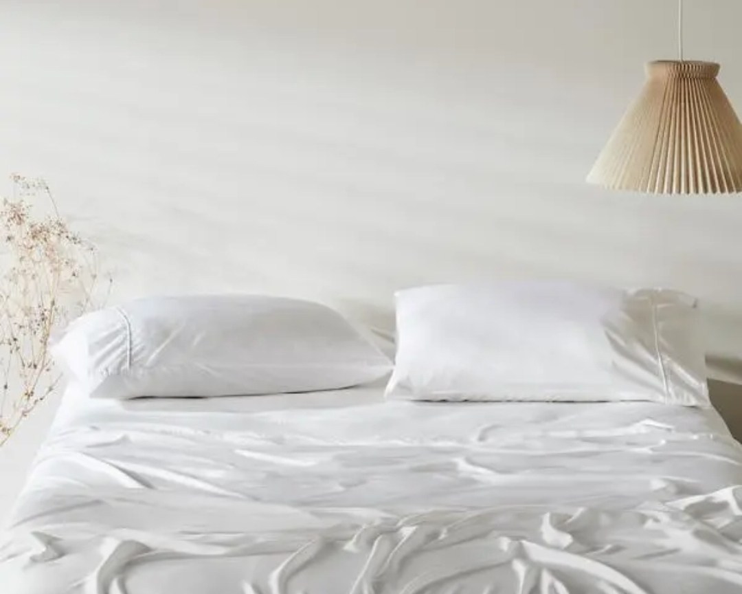 I need help. 
We need new summer sheets. But, we have an adjustable base bed. So I need the sheets to have deep pockets. 

Give me all your recommendations please!!!!