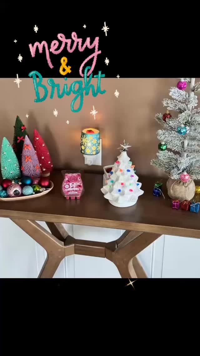 This collection is just pretty.  Not your typical old world rustic holiday.  The colors, the sparkle.  Love. Available monday the 27th. 
#xoxoamberg #merryandbright #holidays #holidaydesign