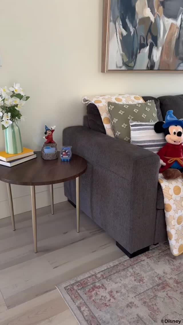 In honor of it's 85th anniversary,  it doesn't get more iconic.  Link in bio, scented scoop, current scoop.

#xoxoamberg #fantasia #disney #sorcerermickey