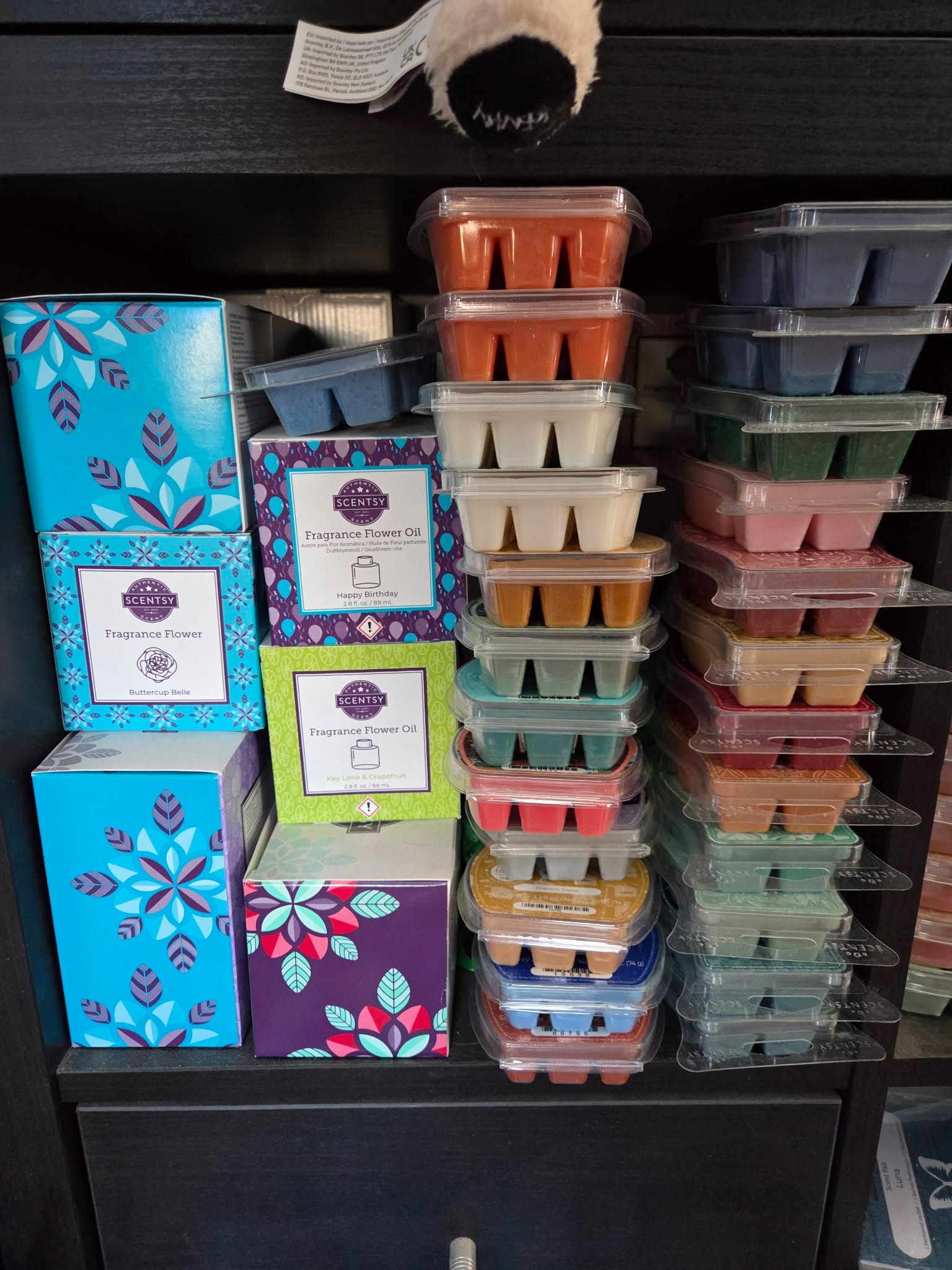 Alright. Real talk.

The kids are getting older. Life feels like it’s shifting. So I’m simplifying.

I’ve got extra Scentsy stock that needs a new home...I’m clearing it out.

From today (the 12th) through the 17th —
I’m doing a sale on my personal stock.

When it’s gone, it’s gone.

If you want the link + discount code, comment “STOCK” and I’ll send it over 💛

My clutter = your deal.