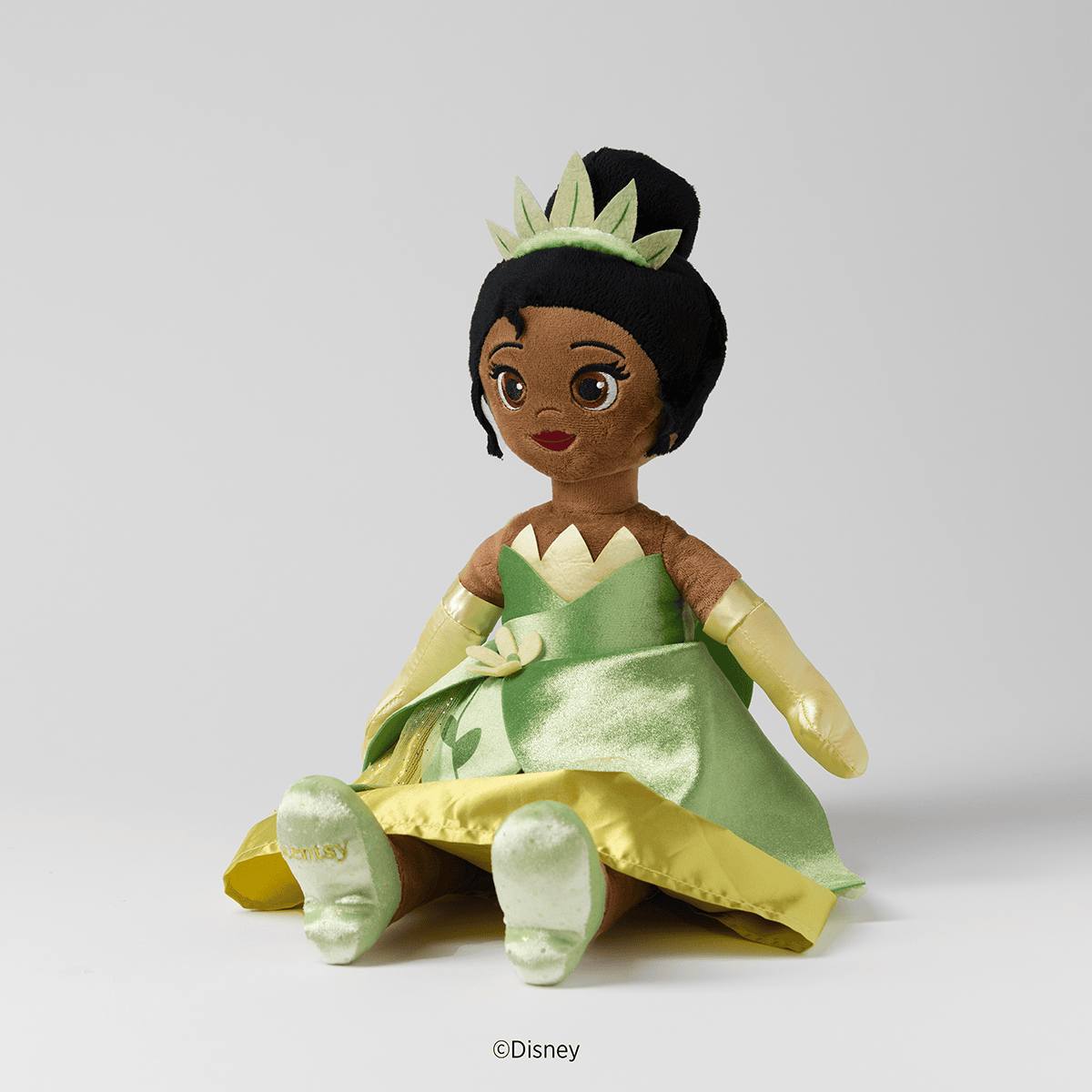 She's almost here! Like what i did there, lol.

She got her own ride,  so it was only fitting to get her own buddy. 

Princess Tiana is coming monday!

Perfect for Easter, end of school year, just because. 

Pre-order list is started, need on it?
