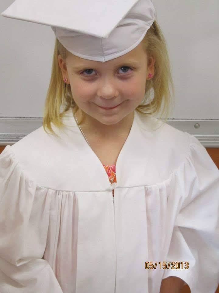 Another chapter in her book is about to end. It's graduation day. 
#xoxoamberg #graduationday