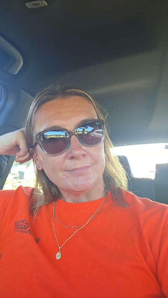 Probably the hardest day so far. And it wasn't even hard hard

#xoxoamberg #parttimejob #newhire #followalong #stayathomemom